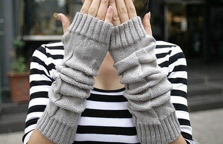 袖手尘嚣的歌词