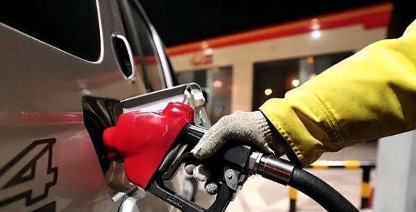 下次调价窗口将于2月3日开启，预计95号汽油价格上涨0.17元/升