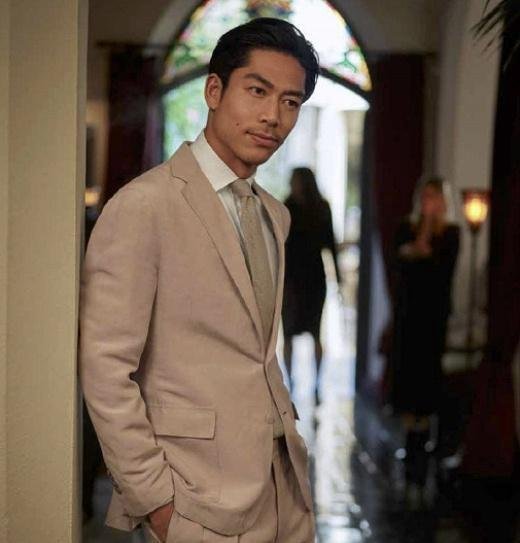 林志玲宣布结婚后首次现身,对粉丝微笑打招呼,幸福感满满