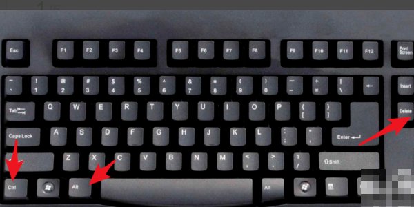 电脑开机显示remove disks or other media是啥意思？