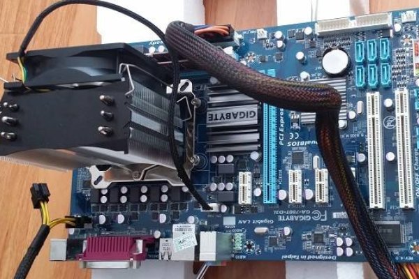 开机显示主板报警，一长两短是什么故障呢？