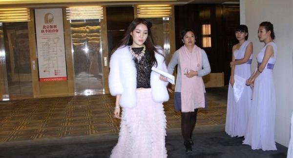 律师解读郭美美销售违禁减肥食品再次被抓：累犯将从重处罚，不适用缓刑和假释