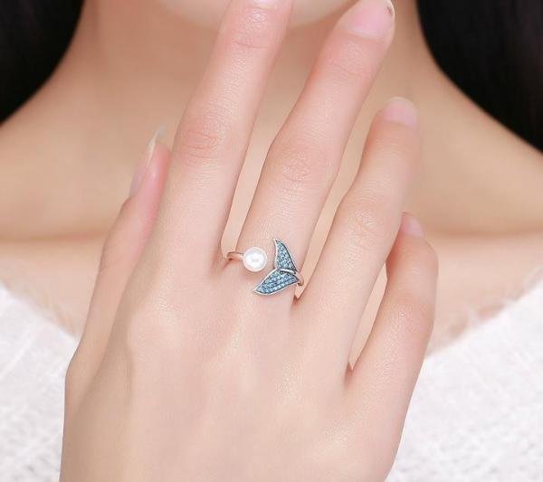 美人鱼尾搭配纯洁珍珠,化身为闪耀迷人的戒指??