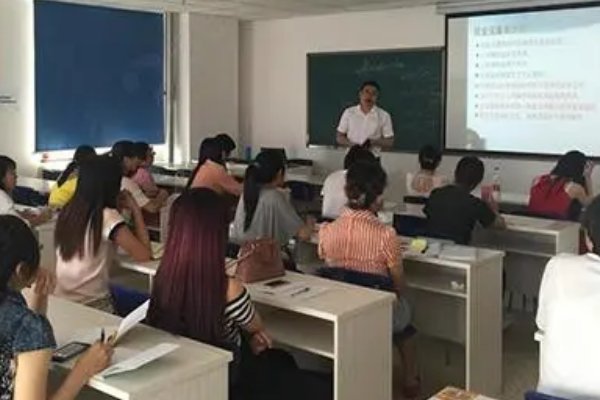 立信会计培训学校电话