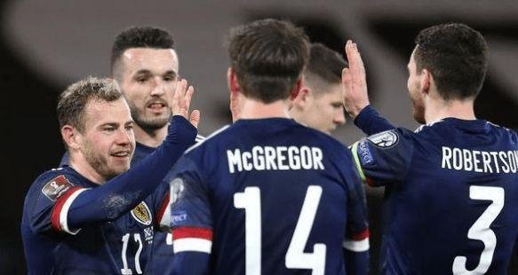 芬兰300名球迷看欧洲杯后感染病毒，另有800人未检测就回家了