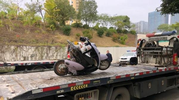 广西试驾发生车祸致4死6伤，责任怎么承担？