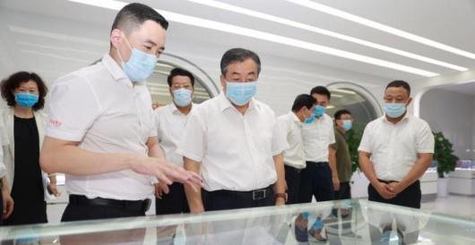 山东省委常委、济南市委书记孙立成一行到邦德激光调研