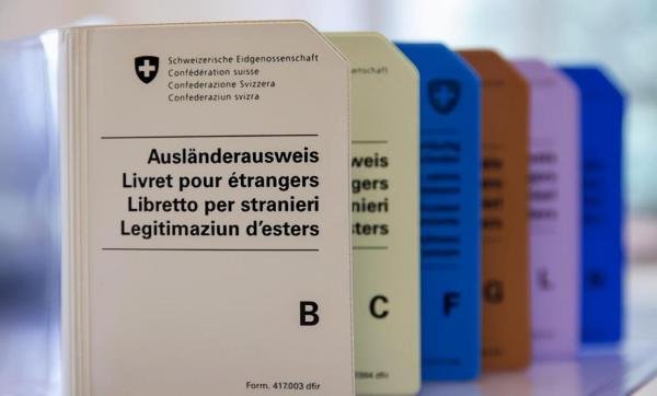 瑞士授予外国人的8种居留证件