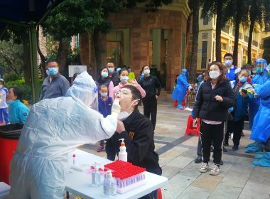 东北大哥蔬菜包分拣现场硬核喊话，现场情况是怎样的？