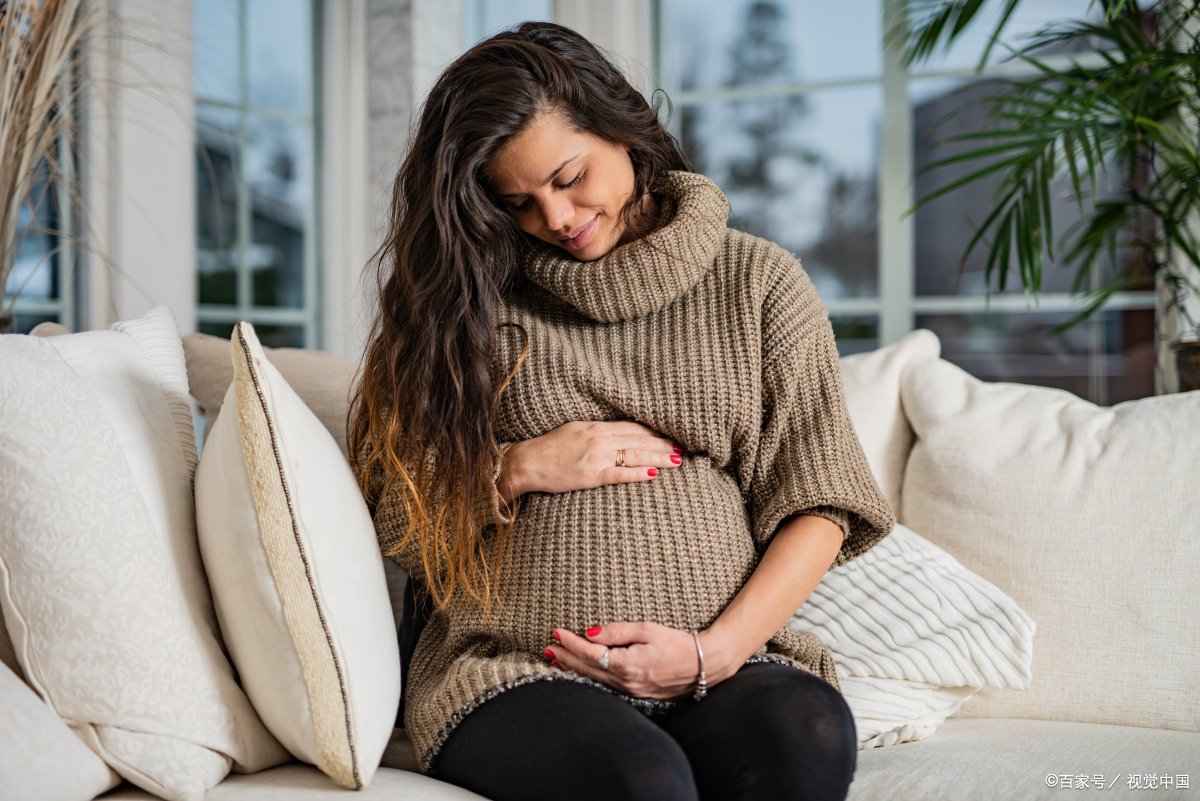 英国报道，受孕失败闺蜜代孕是什么事件？什么是代孕？