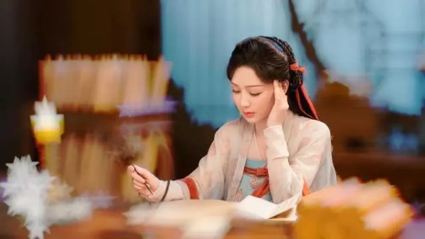 沉香重华和沉香如屑是一部剧吗