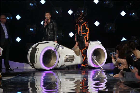 于冰家庭背景个人资料 非诚勿扰钢铁侠男嘉宾于冰身价多少