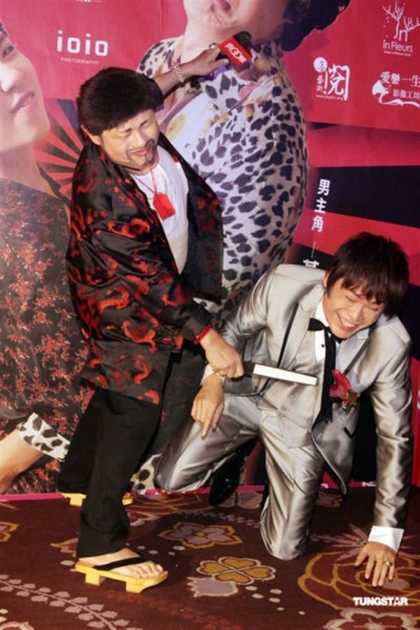 黄镫辉的个人经历