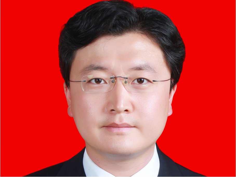 全国目前最年轻市长是谁