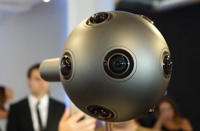 为什么监控摄像头拍不到正下方的东西？