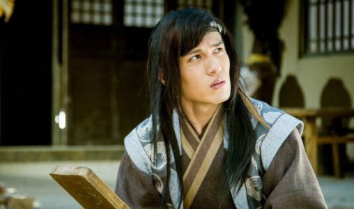 古剑奇谭中的板蓝根精是谁演的