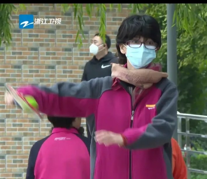 baby在《奔跑吧》节目组的“老年妆”有多逼真？