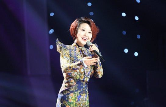 歌手春天是哪年出生的