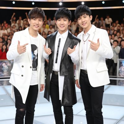 三个男的日本组合，上过天天向上的