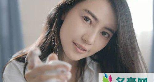 高圆圆湿剃门回应 高圆圆湿剃门是什么