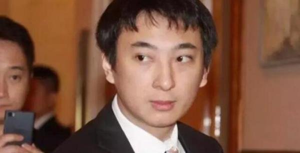 ?王思聪的熊猫直播寻求买手??什么情况？是否直播行业下滑趋势