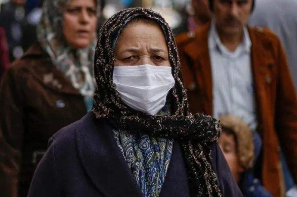 伊朗民众认为舔圣墙能够接收病毒保护他人，为什么他们会有这种想法？