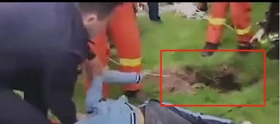 西安曲江五小6岁男童校内坠井身亡事件