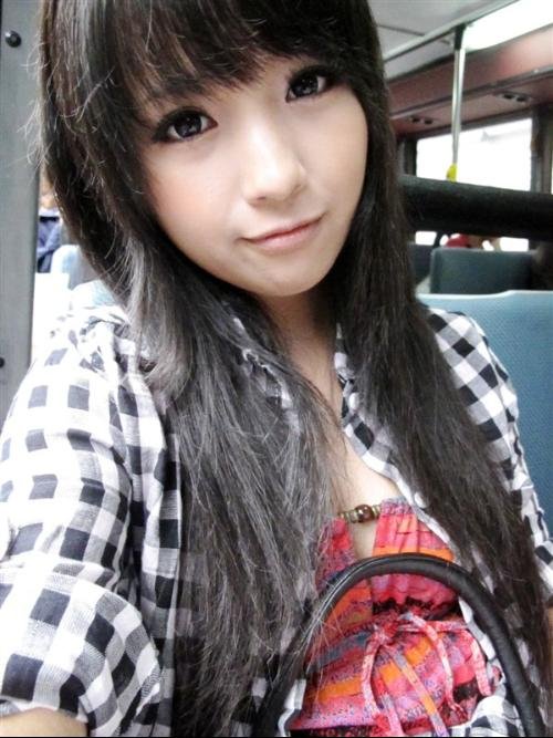 哪位大神知道她是谁？