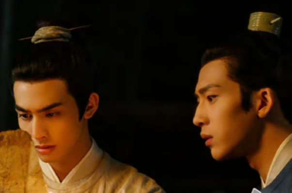 张公案中张屏和谁在一起了？