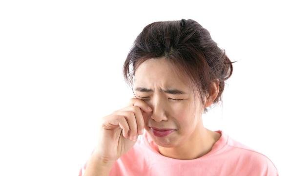 骗谁都不要骗你的身边人，通过一个茶水杯，我发现了男人的出轨！