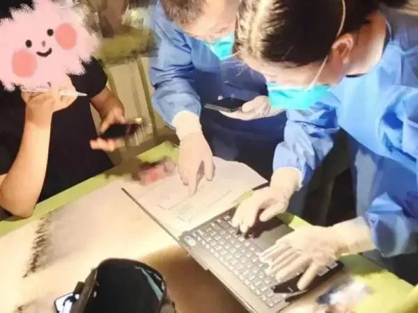 上海男子因和确诊病例在同一微信群被认定次密接，这是否合理？