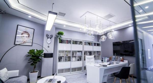 美聚智造：美容院维C美容针卖23万！关键是有人竟然买单了