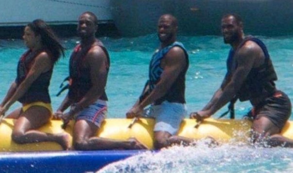 香蕉船兄弟是个什么梗?