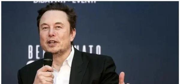 马斯克：别从美国进口觉醒思想病毒