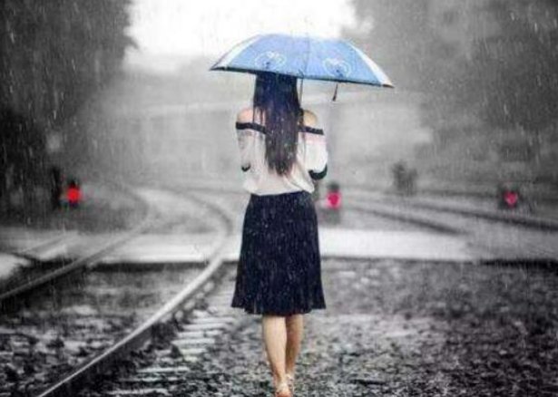 一别经年下一句