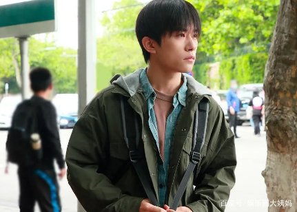 央视频为易烊千玺设庆生版面,你如何看待这件事?