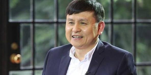 为何中超不复赛！张文宏：我们比欧洲更谨慎