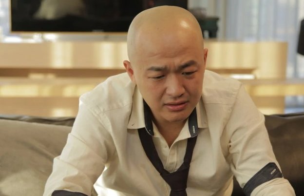 电影《熟悉的陌生人》包贝尔结局