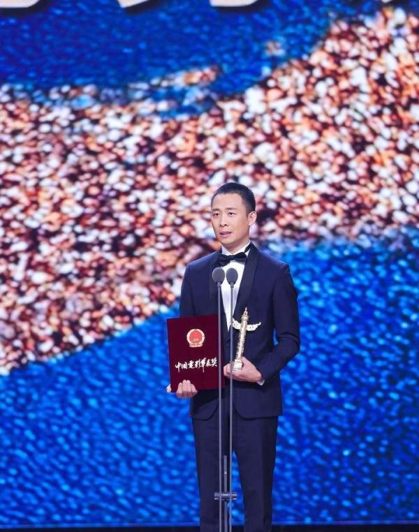影帝张译回应拿下国内三大电影奖：荣誉清零，重新出发