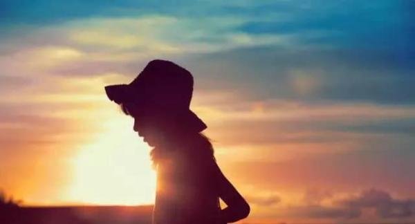 南京女孩开网店卖人生故事，收入80%返给故事主人，觉得很有意义