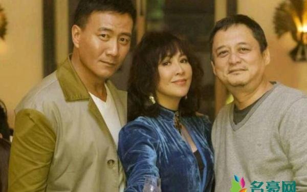 关之琳胡军庆功宴 几位不老女神相聚满满的回忆杀