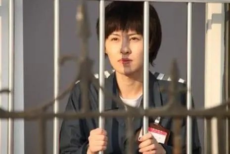 北京“空姐杀害富商案”纪实：逼婚不成，毒害正室，刀杀情夫，结果怎样了？