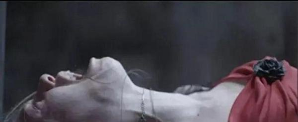 缅北噩梦，女性酷刑：吃冰棍，开火车，喝珍珠奶茶