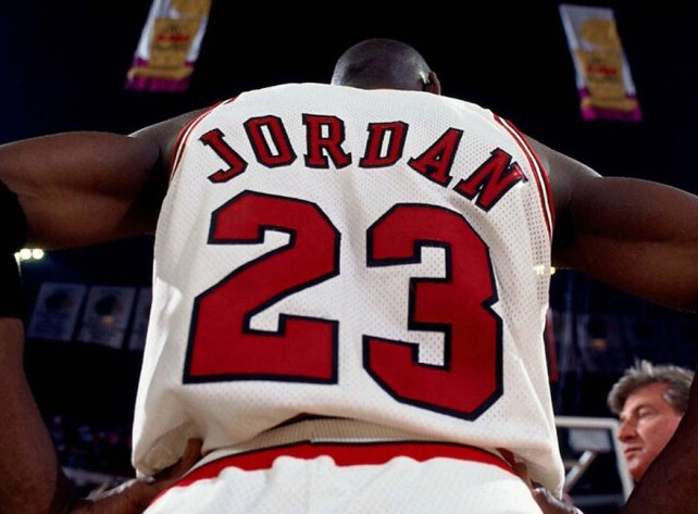 为什么“23”的数字谐音是“2B”？