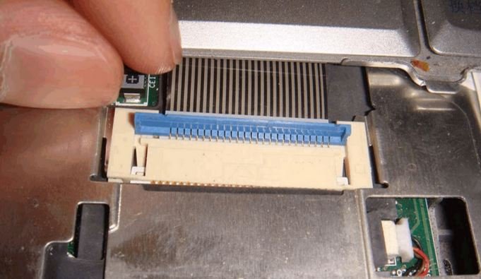 请问戴尔1420笔记本怎么拆开？