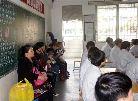 许海、许铭是谁？