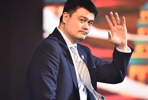 姚明什么时候退役的