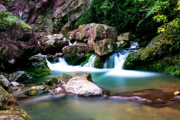 溪谷是什么意思