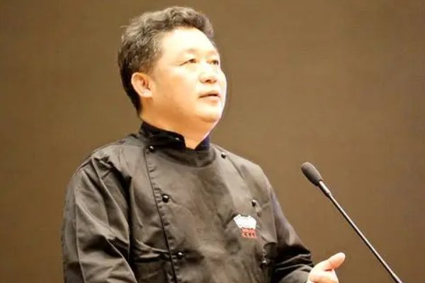 中国十大名厨师是谁？
