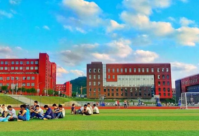 贵州职业技术学校分数线